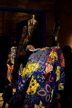 VENEZIA installazione nigeriana inizio Arsenale. Biennale Arch. Cont.. Fotografie di Giulio Azzarello &copy;2022.