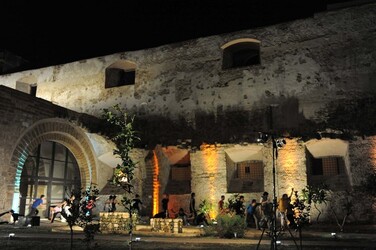 DANZE URBANE contemporanee per le vie di Palermo. Fotografie di Giulio Azzarello &copy;2014.