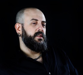 ALESSIO BOSCO musicista compositore. Fotografie di Giulio Azzarello &copy;2018.