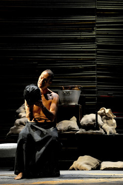 TEATRO stabile BIONDO di Palermo. Primo spettacolo stagione 2015 2106. Foto di Giulio Azzarello &copy;.