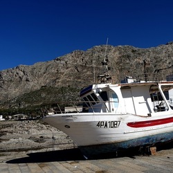 ISOLA. Fotografie di Giulio Azzarello &copy;2024.