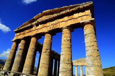 SEGESTA sito archeologico. Fotografie di Giulio Azzarello ©2018.