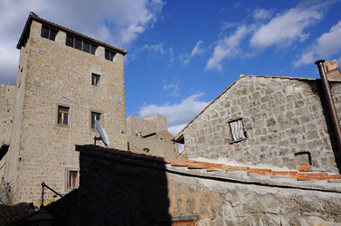 VITERBO e il suo centro storico. Fotografie di Giulio Azzarello &copy;2014.