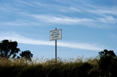 ARTE CONTEMPORANEA A PIRGI sito e riserva archeologica. Fotografie di Giulio Azzarello &copy;2014.