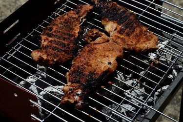 CARNE RUSTICA fotografie di Giulio Azzarello ©2019. CARNE RUSTICA fotografie di Giulio Azzarello ©2019.