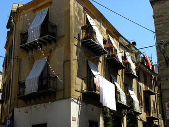 POLIZZI GENEROSA in Sicilia. Fotografie di Giulio Azzarello ©2014. POLIZZI GENEROSA in Sicilia. Fotografie di Giulio Azzarello ©2014.