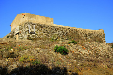 ISOLA DI USTICA il paese. Fotografie di Giulio Azzarello ©2016. ISOLA DI USTICA il paese. Fotografie di Giulio Azzarello ©2016.