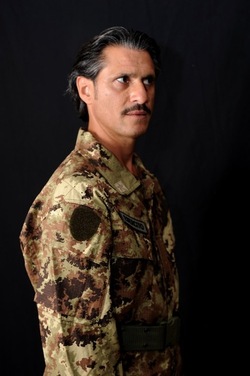 ROBERTO BONURA attore italiano siciliano. Fotografie di Giulio Azzarello ©2018. ROBERTO BONURA attore italiano siciliano. Fotografie di Giulio Azzarello ©2018.