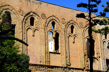 MONREALE in Sicilia. Fotografie di Giulio Azzarello &copy;2016.