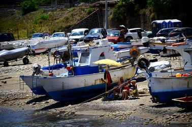 BARCHE da PESCA fotografie di Giulio Azzarello © 2019. BARCHE da PESCA fotografie di Giulio Azzarello © 2019.
