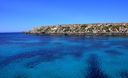 ISOLA DI FAVIGNANA in Sicilia. Visioni panoramiche o particolari. Fotografie di Giulio Azzarello ©2014. ISOLA DI FAVIGNANA in Sicilia. Visioni panoramiche o particolari. Fotografie di Giulio Azzarello ©2014.