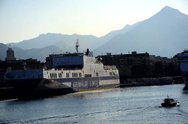 IL GOLFO E IL PORTO DI PALERMO. Fotografie di Giulio Azzarello &copy;2015 2016.