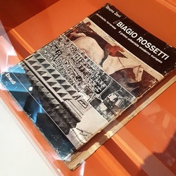 ARTE pittura scultura fotografia architettura. Fotografie di Giulio Azzarello &copy;2018.