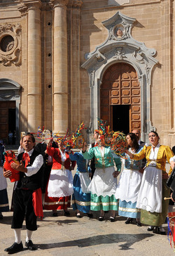 GRUPPO FOLK SICILIANO a Marsala. Fotografie di Giulio Azzarello &copy;2014.