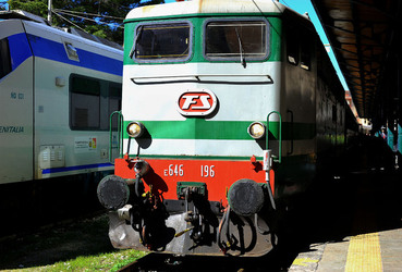 Il treno storico delle ferrovie italiane. Fotografie di Giulio Azzarello &copy;2017.