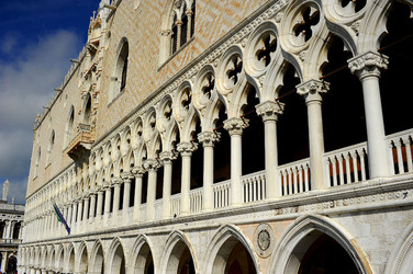 PIAZZA SAN MARCO A VENEZIA fotografie di Giulio Azzarello &copy;2016.