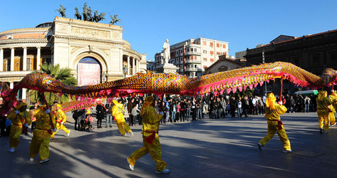 CAPODANNO CINESE panoramiche e particolari. Fotografie di Giulio Azzarello &copy;2014.