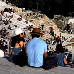 LE TROIANE teatro greco di Siracusa. Fotografie di Giulio Azzarello ©2019. LE TROIANE teatro greco di Siracusa. Fotografie di Giulio Azzarello ©2019.