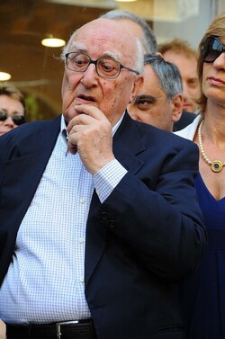 CAMILLERI e MONTALBANO a Porto Empedocle Agrigento . Fotografie di Giulio Azzarello ©2014. CAMILLERI e MONTALBANO a Porto Empedocle Agrigento . Fotografie di Giulio Azzarello ©2014.