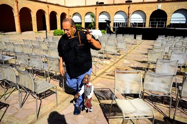 TEATRO TAGES Sardegna Cagliari. Fotografie di Giulio Azzarello ©2020.