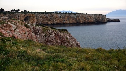 TERRASINI. Fotografie di Giulio Azzarello &copy;2022.