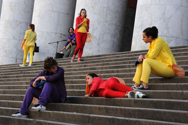 DANZE URBANE contemporanee per le vie di Palermo. Fotografie di Giulio Azzarello &copy;2014.