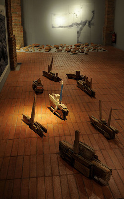Installazione di Anne Clemence DeGrollee alla GAM di Palermo. Fotografie di Giulio Azzarello &copy;2017.