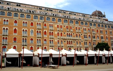 LIDO di VENEZIA. Fotografie di Giulio Azzarello ©2018.