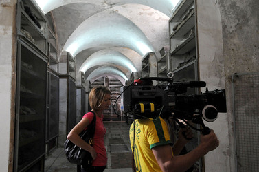 Le CATACOMBE di Palermo documentario film. Fotografie di scena e set di Giulio Azzarello &copy;2014.