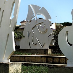 GIBELLINA. Fotografie di Giulio Azzarello &copy;2023.