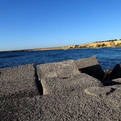 COSTA SICILIANA. Fotografie di Giulio Azzarello &copy;2022.