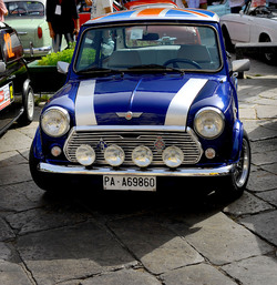 RADUNO di auto classiche MiniCooper. Fotografie di Giulio Azzarello &copy;2016.