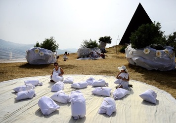 FIUMARA D ARTE fotografie di Giulio Azzarello ©2019. FIUMARA D ARTE fotografie di Giulio Azzarello ©2019.