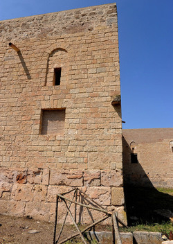 CASTELLO di Mare dolce a Palermo archeo sito arabo normanno panoramiche e particolari. Fotografie di Giulio Azzarello &copy;2014.