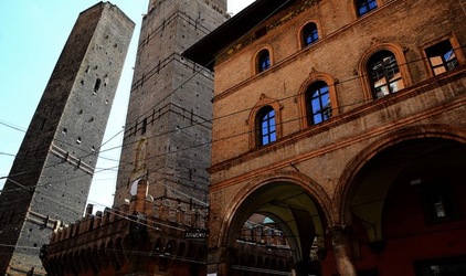 BOLOGNA centro storico. Fotografie di Giulio Azzarello &copy;2018.