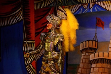 OPERA dei PUPI di Mimmo e Giacomo Cuticchio. Fotografia di Giulio Azzarello ©2020. OPERA dei PUPI di Mimmo e Giacomo Cuticchio. Fotografia di Giulio Azzarello ©2020.