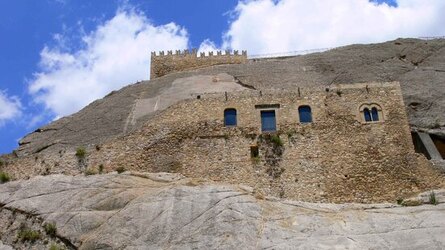 SPERLINGA comune e paese delle madonie in Sicilia. Fotografie di Giulio Azzarello &copy;2014.
