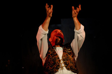 MARCO RENZI e il suo teatro. Fotografie di Giulio Azzarello ©2014.