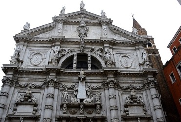 BIENNALE di VENEZIA 2017 la citt&agrave; particolari. Fotografie di Giulio Azzarello &copy;2018.