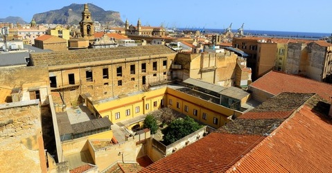 CENTRO STORICO di PALERMO. Fotografie di Giulio Azzarello &copy;2018.