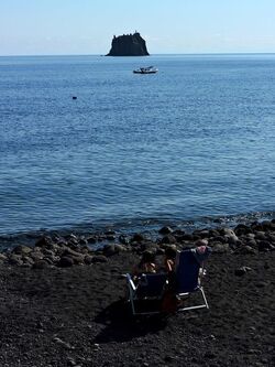 ISOLA di STROMBOLI fotografie di Giulio Azzarello &copy;2020.