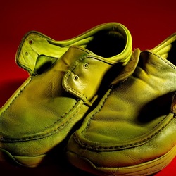 SCARPE. Fotografia di Giulio Azzarello ©2023. SCARPE. Fotografia di Giulio Azzarello ©2023.