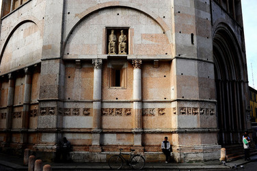 PARMA centro storico. Fotografie di Giulio Azzarello &copy;2016.