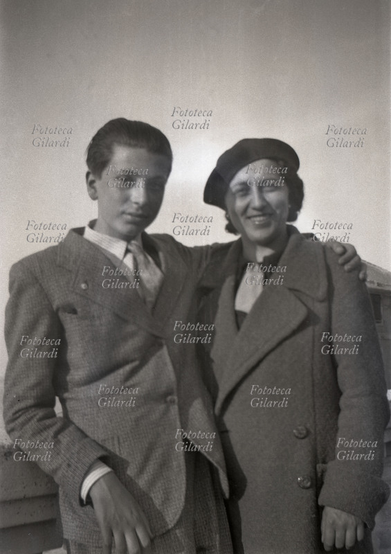 Ando GILARDI autoscatto eseguito da giovanetto, all\