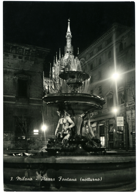 MILANO DI NOTTE PIAZZA FONTANA MILANO DI NOTTE PIAZZA FONTANA
