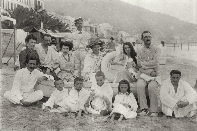 FOTOGRAFIA RICORDO ELEGANTE FAMIGLIA AL MARE 1900 FOTOGRAFIA RICORDO ELEGANTE FAMIGLIA AL MARE 1900