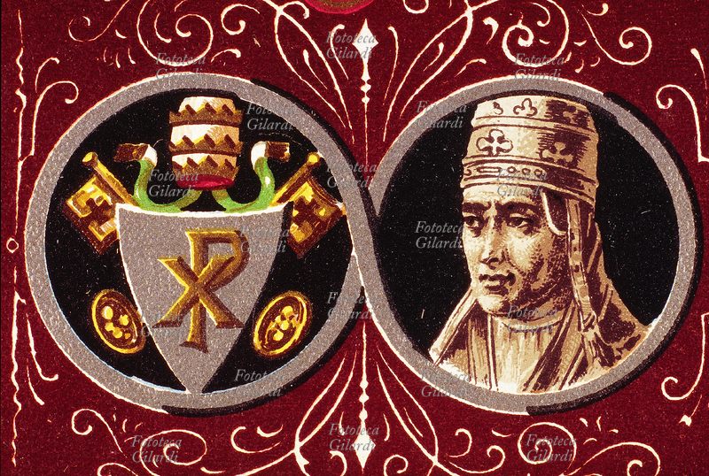 PAPA SAN FELICE IV (? - 530), nato a Benevento, eletto nel 526. Governò la Chiesa per 4 anni 2 mesi e 3 giorni con il benestare del re dei Goti Teodorico il Grande e, alla sua morte, della figlia reggente Amalasunta. Ritratto e stemma, dettaglio da una cartolina cromolitografica della \