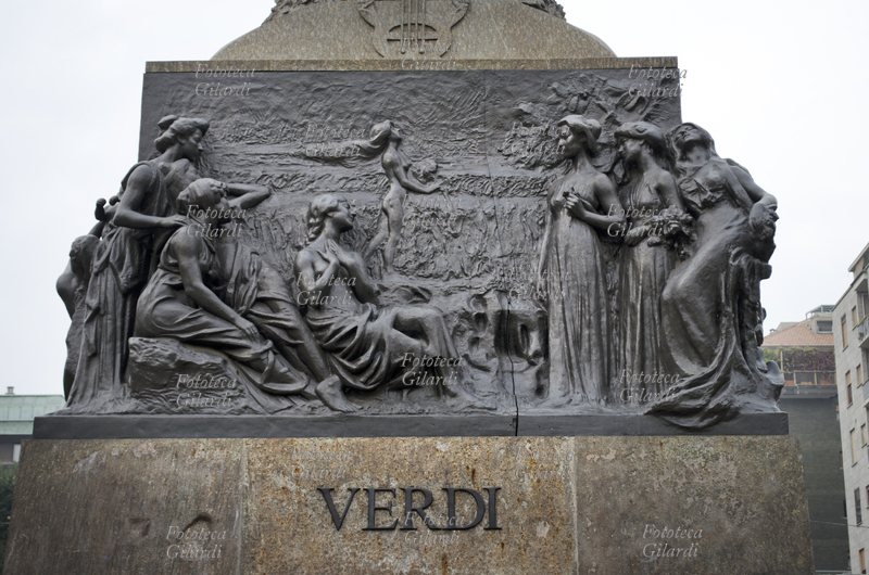 VERDI Basamento della statua di Enrico Butti (3 aprile 1847 – 31 gennaio 1932) voluta dall\