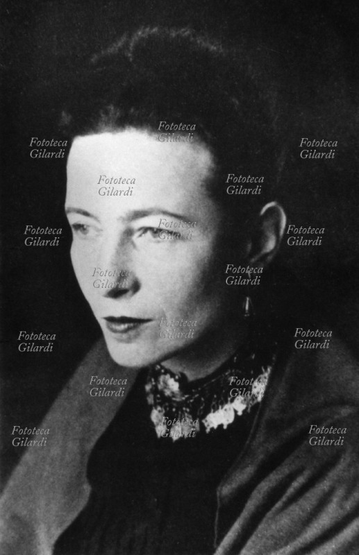 Simone de BEAUVOIR (1908-1986) Nelle sue opere teoriche, nei drammi, nei libri di viaggio e nei volumi dell\