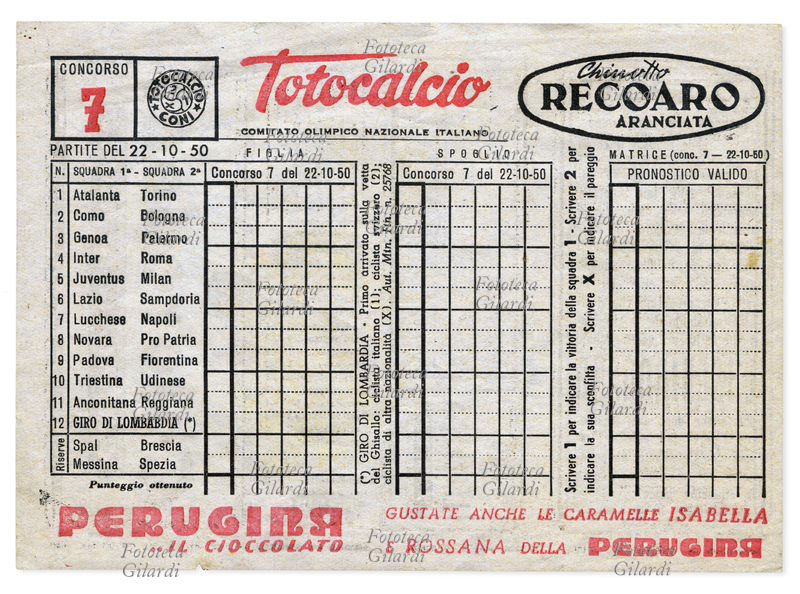 TOTOCALCIO schedina del concorso abbinato al campionato di calcio 1950/1951, la stagione in cui dal concorso n. 20 venne aggiunta la tredicesima partita. In questo concorso il dodicesimo risultato era abbinato al Giro di Lombardia. Il Totocalcio fu ideato da Massimo Della Pergola, Fabio Jegher e Geo Molo e lanciato nel 1946 dalla società SISAL, passando poi dal 1948 alla gestione dell\
